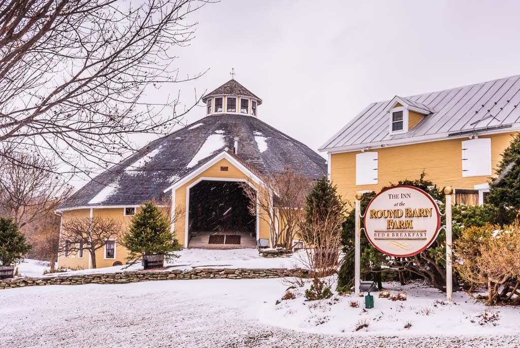 Round Barn Farm Inn with winter snow