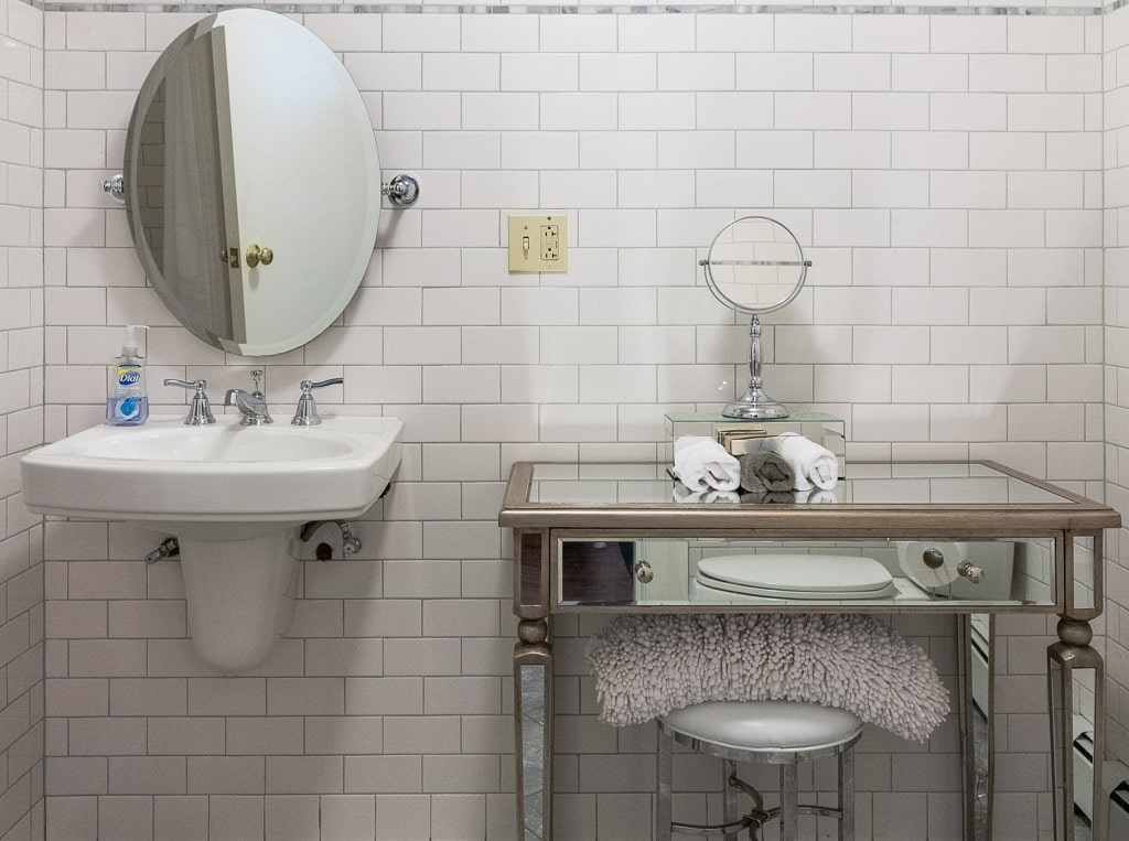 Bathroom Jean Harlow Room Gardner Farm Inn Troy