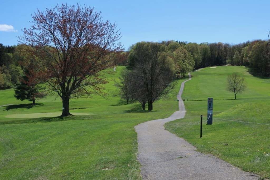 Park trails by Public Golf Course Utica NY