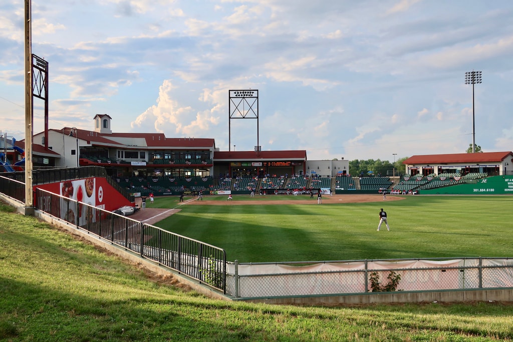 Sunset over Blue Crab Game Waldorf MD