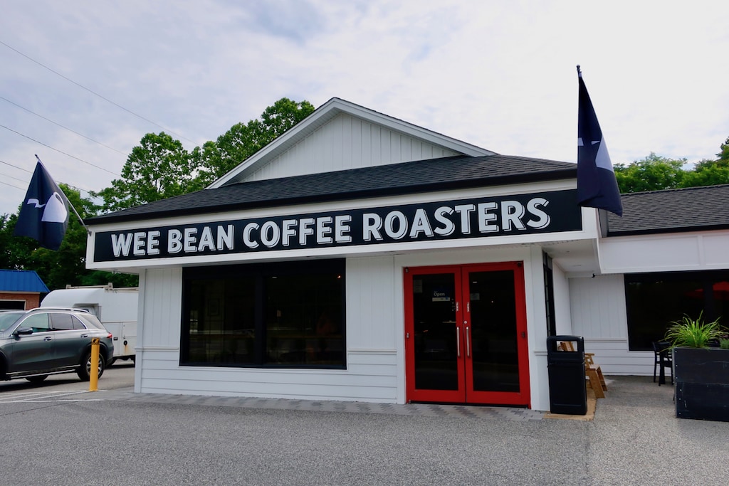 Exterior of Wee Bean Coffee Roasters La Plata MD