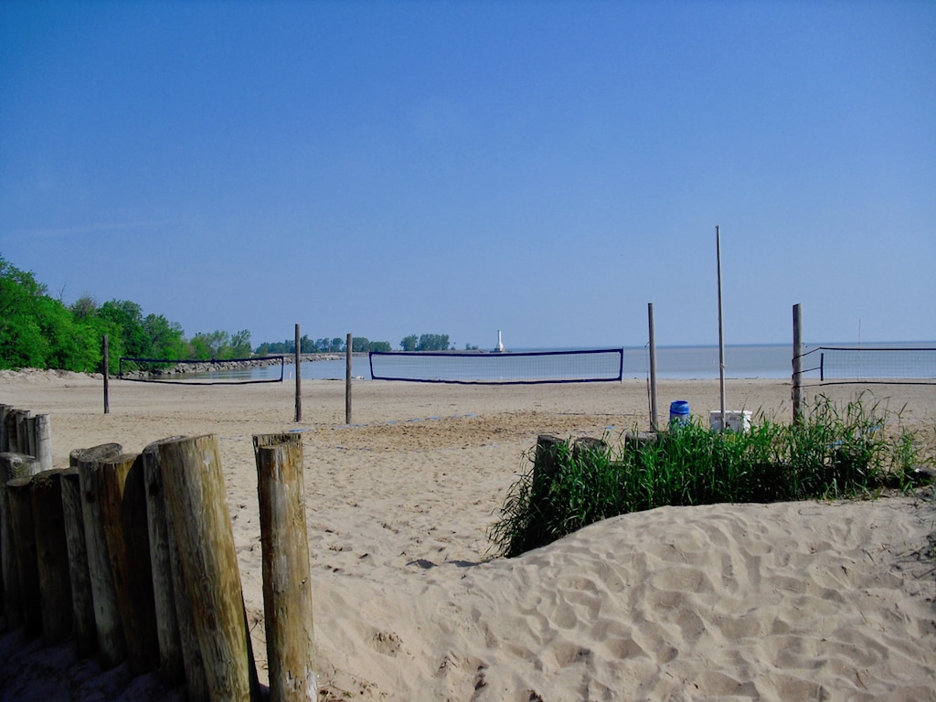 Lake Erie beach on Route 6 Ohio