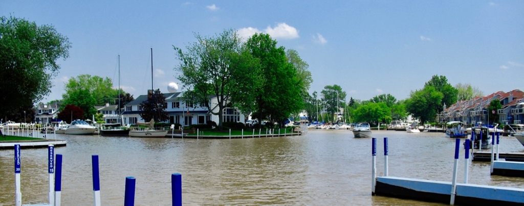 Lake Erie canals in Vermilion OH