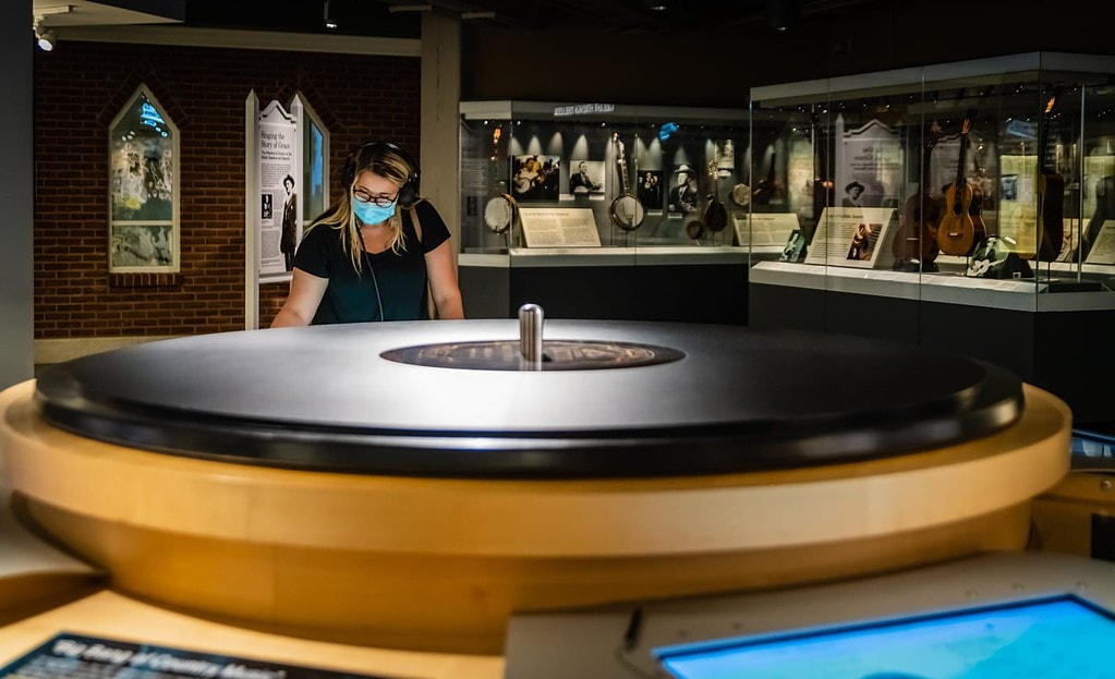 Birthplace of Country Music Museum recording exhibit