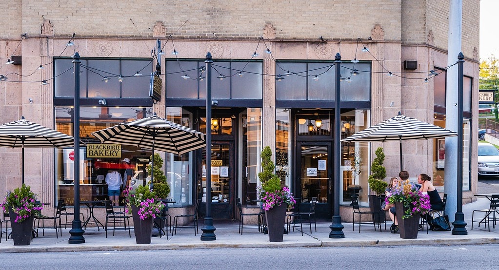 Blackbird Bakery outdoor seating