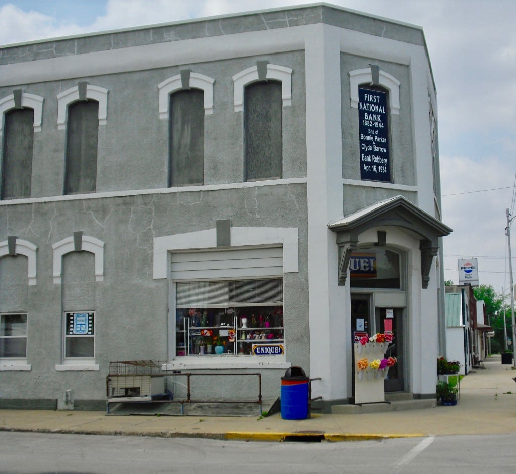 Bonnie and Clyde Robbed First National Bank Stuart IA