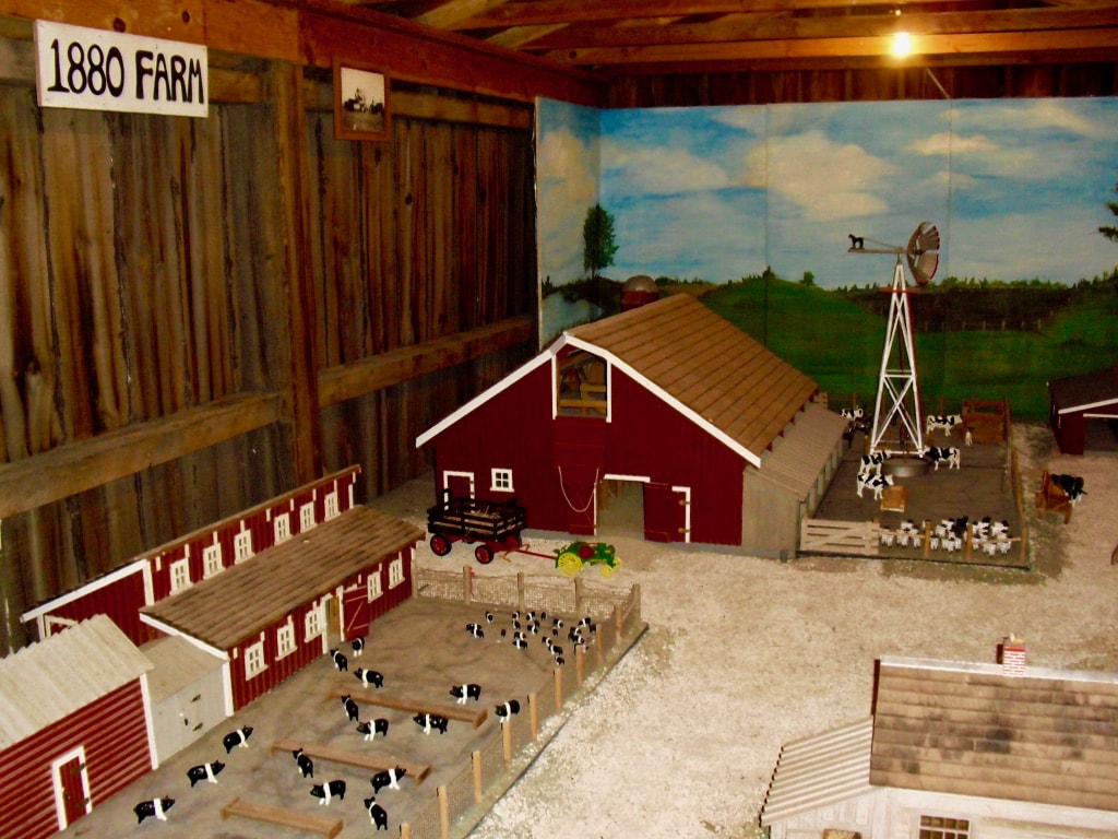 Miniature Barn Henry Moore's Barn Museum South Amana IA