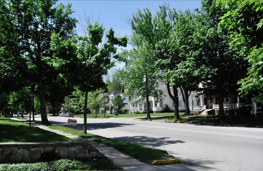 Ligonier Indiana leafy streets