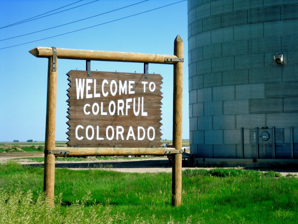 Welcome to Colorado sign on US Route 6 CO