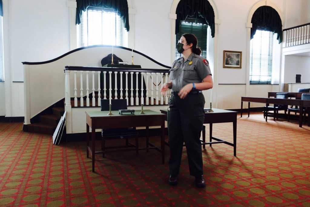 Tour guide in Congress Hall Philadelphia PA