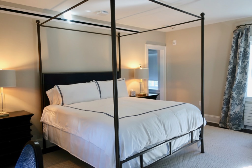 Guest Room Inn at Ocean Avenue New London CT