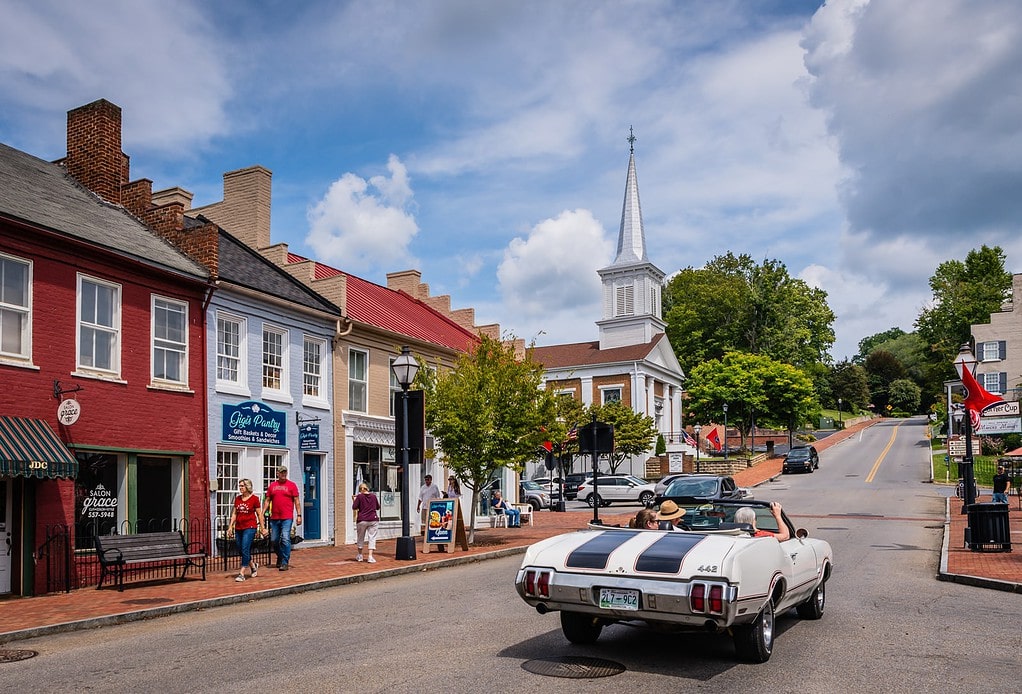 Convertible cruises main street in Jonesborough TN