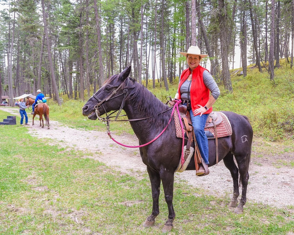 Sandra Foyt riding a horse.
