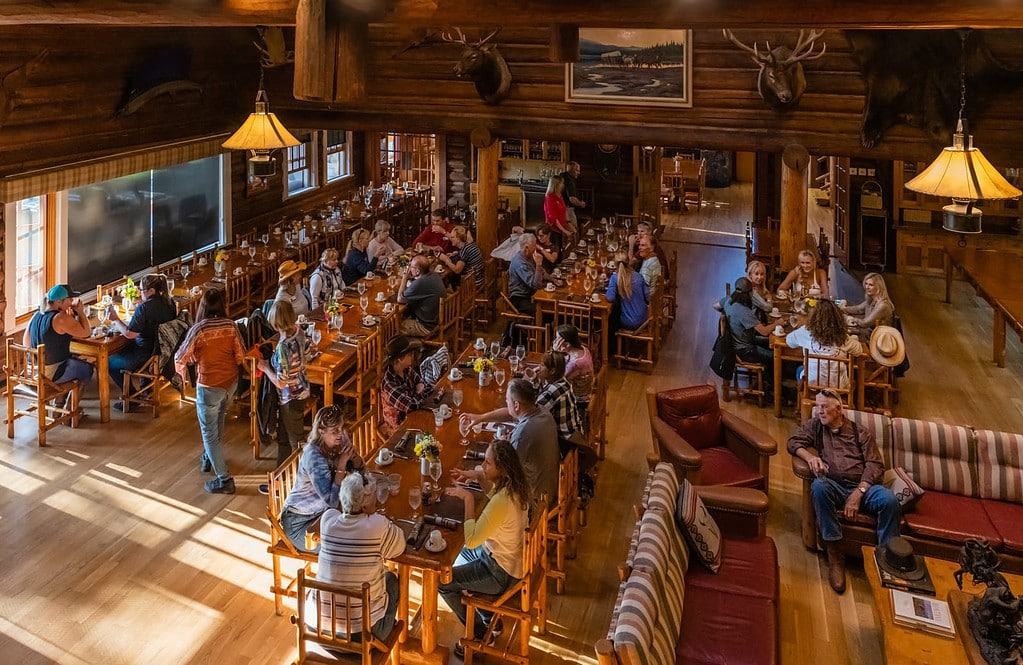 Flathead Lake Lodge dining