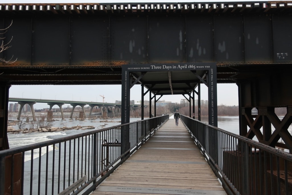 Pedestrian bridge over James River Richmond VA