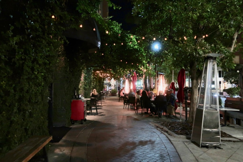 Sarasota Downtown sidewalk dining