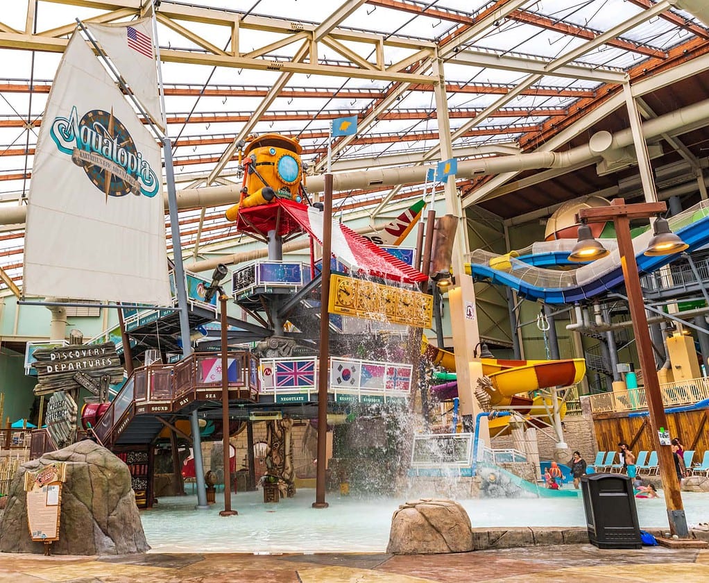 Indoor waterpark pool and splash zone at Camelback Resort