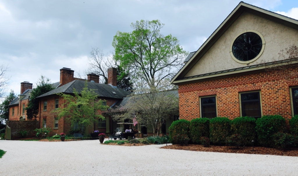 Front view of Great Oak Manor in Chestertown MD on the Eastern Shore waterfront