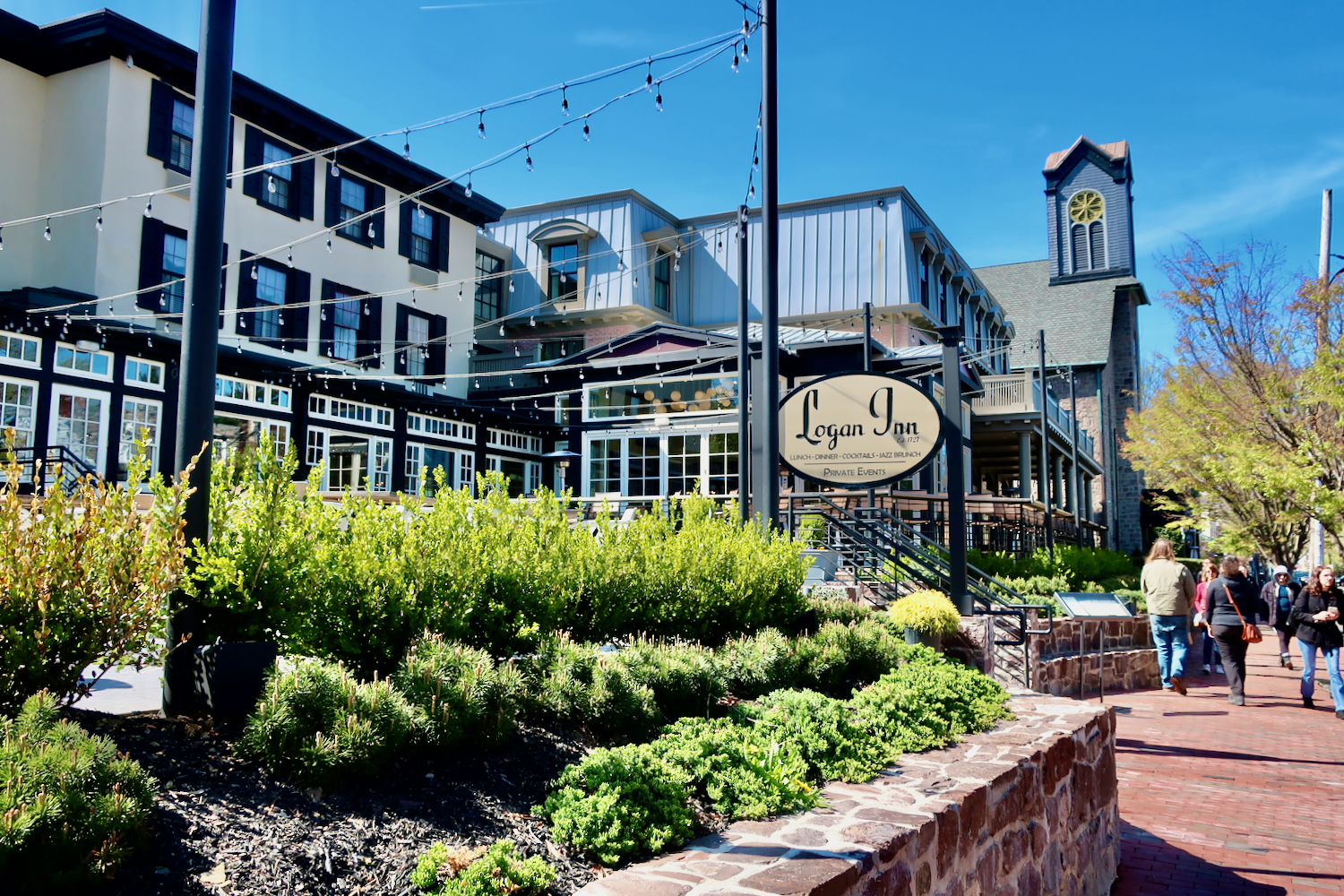 Logan Inn New Hope PA exterior side view