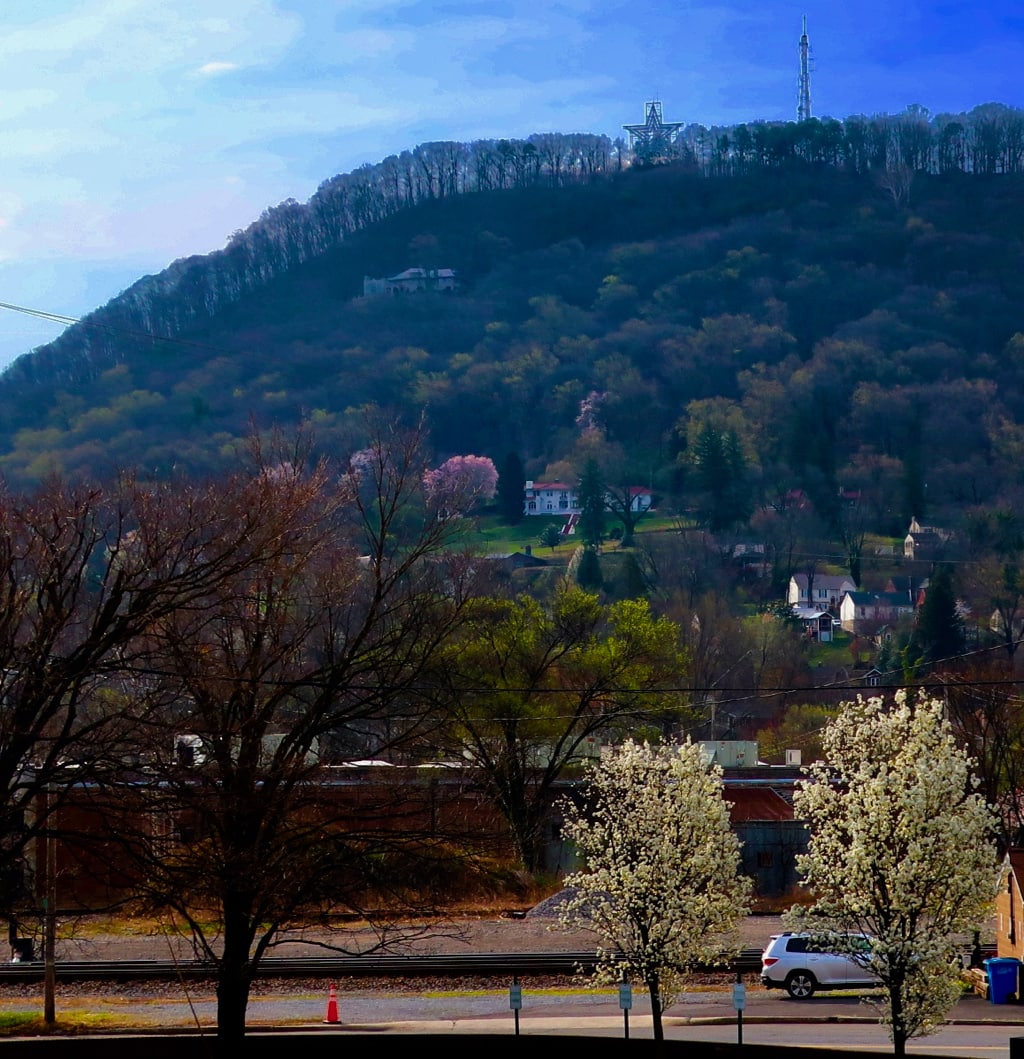 Roanoke Star on Mill Mountain