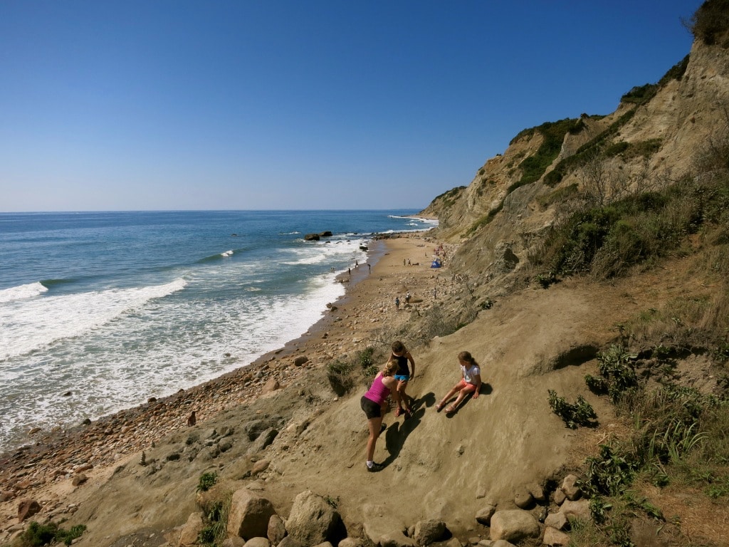 Block Island clay cliff rocky beach as place to propose in Rhode Island