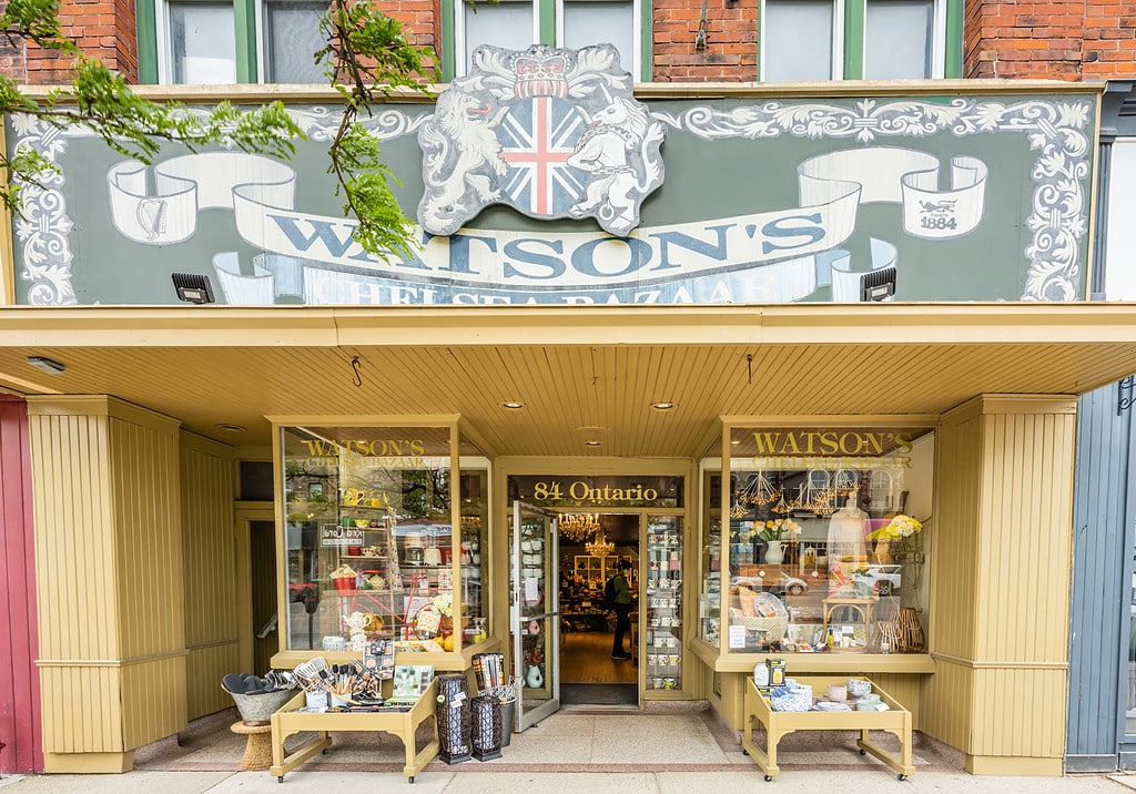 Watsons Shop exterior