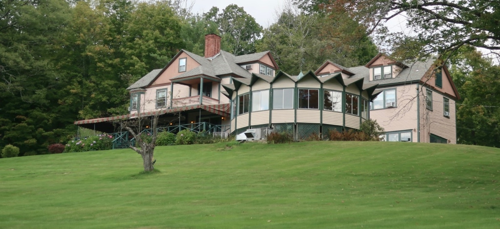 Apple Tree Inn exterior shot Lenox MA