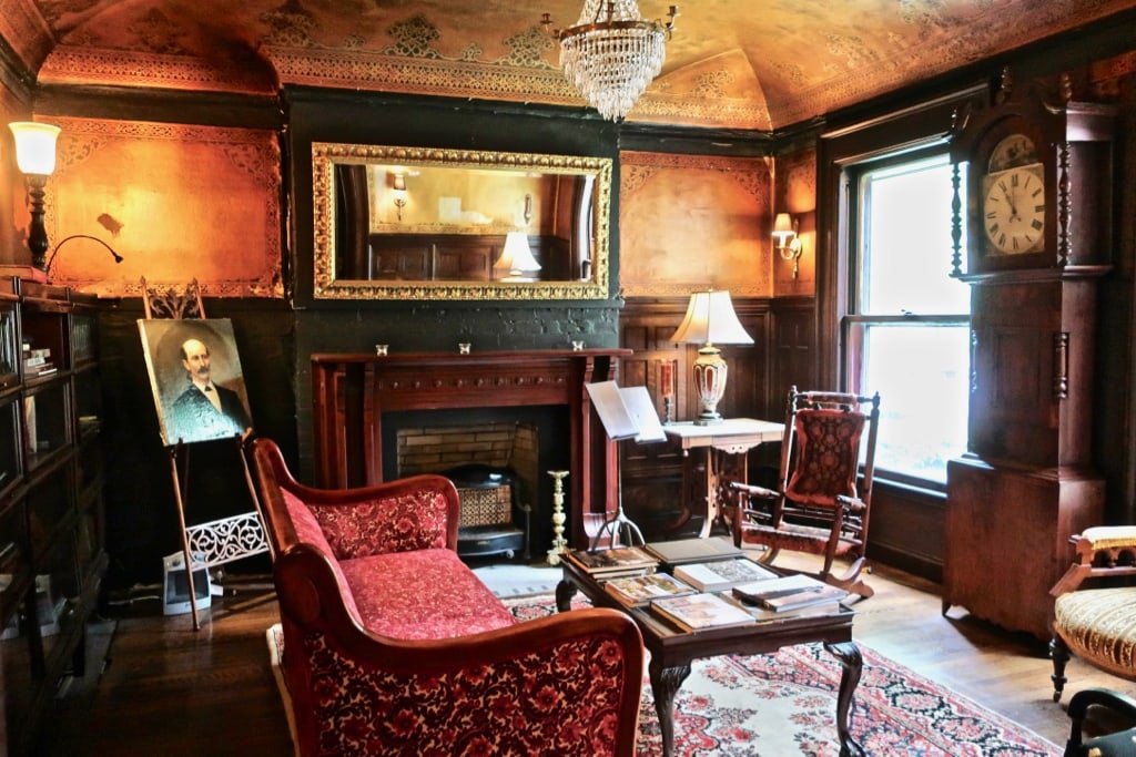 Library with gold leaf ceiling at Inn Buffalo NY