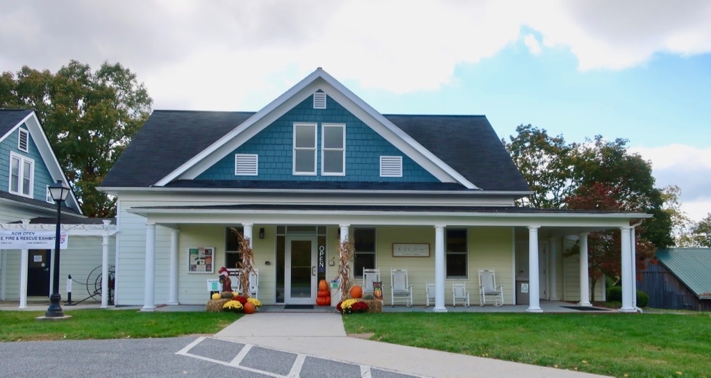 Wytheville VA Visitors Center exterior shot