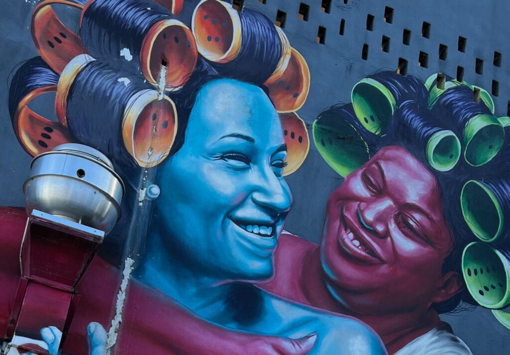 mural "Dos Patrias" in Santurce, Puerto Rico painted by the Dominican Republic Street Artist Evaristo Angurria.
