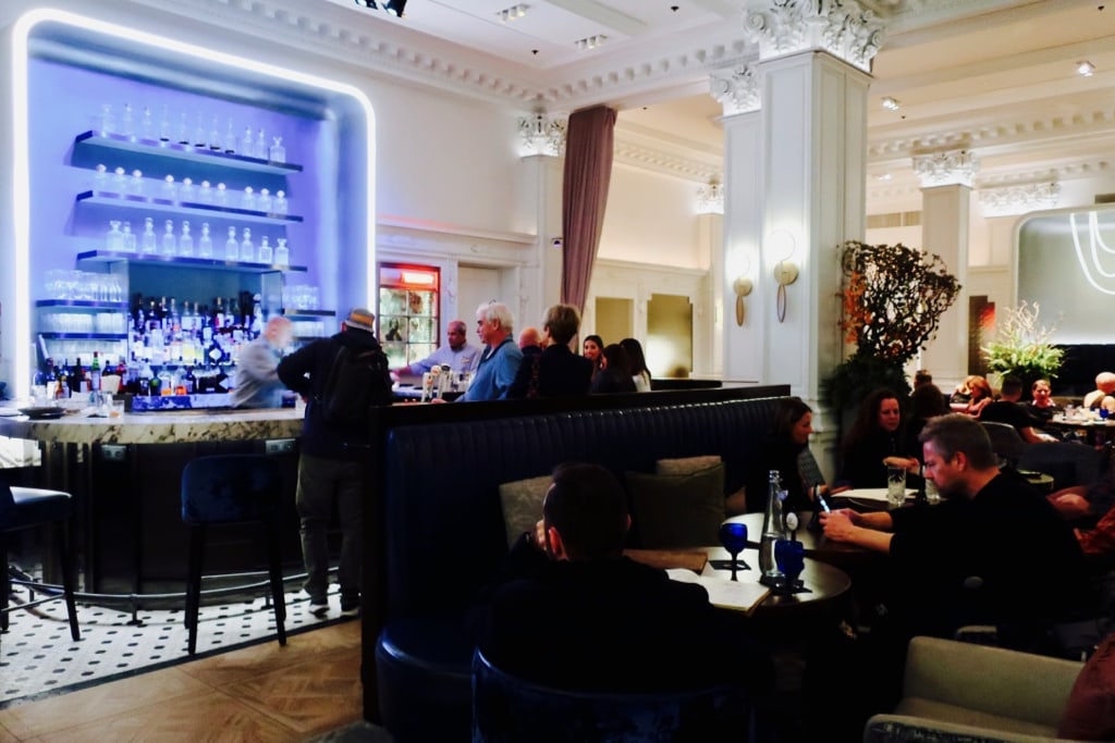 Blue Bar in lobby of the Algonquin Hotel NYC