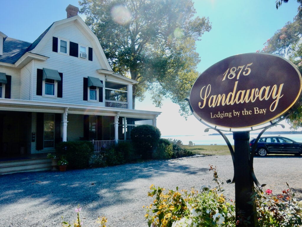 Sandaways Inn and Suites in Oxford MD