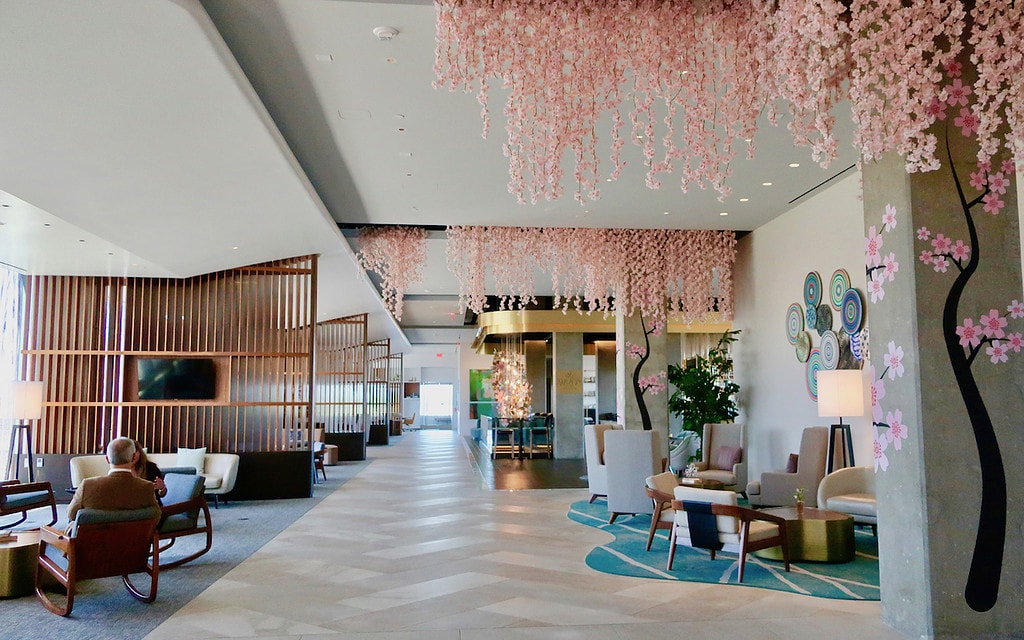 11th floor lobby of the watermark hotel tysons va
