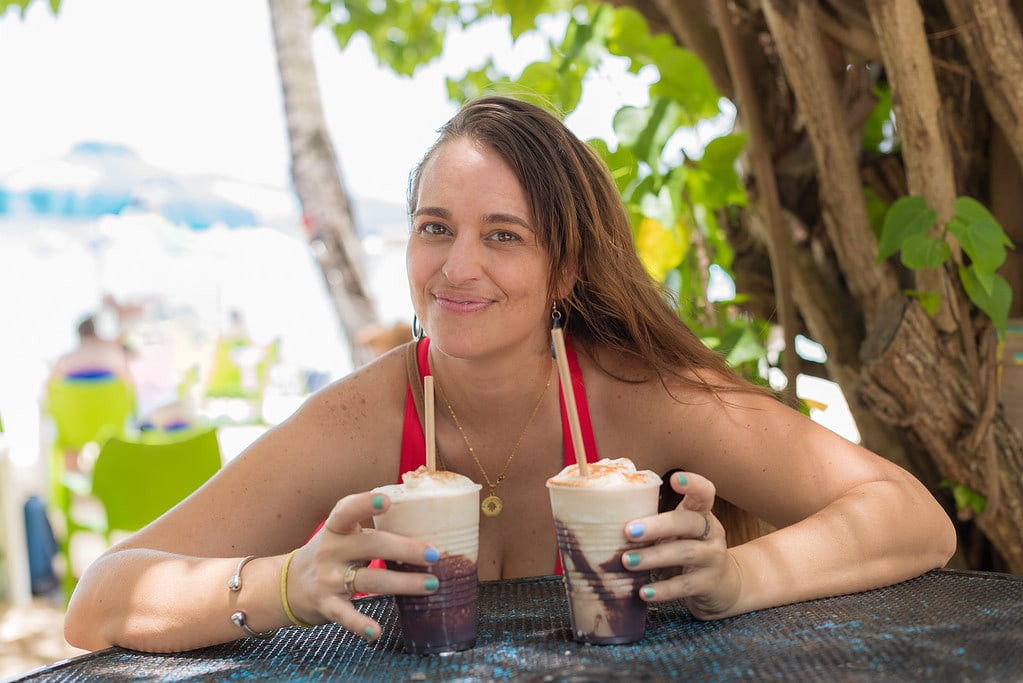 Frozen Drinks at Dinghy Bar on Honeymoon Beach