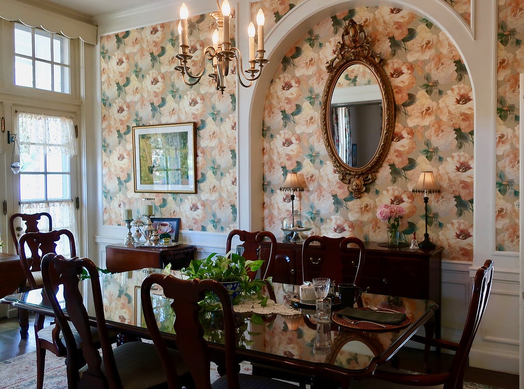 Dining Room in Elmdale Inn B&B Bloomsburg PA