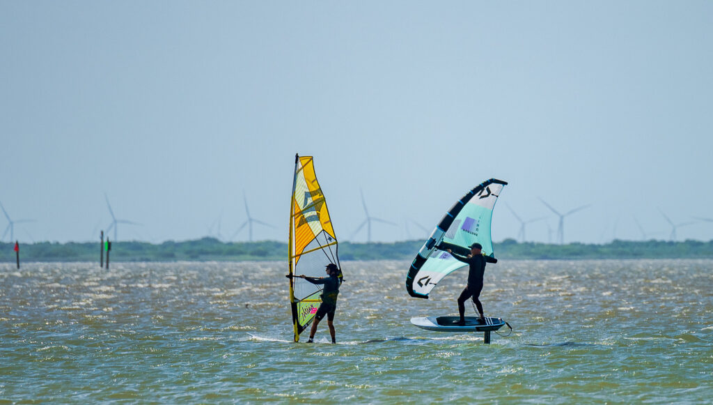 Windsurfing and windfoiling at Laguna Madre