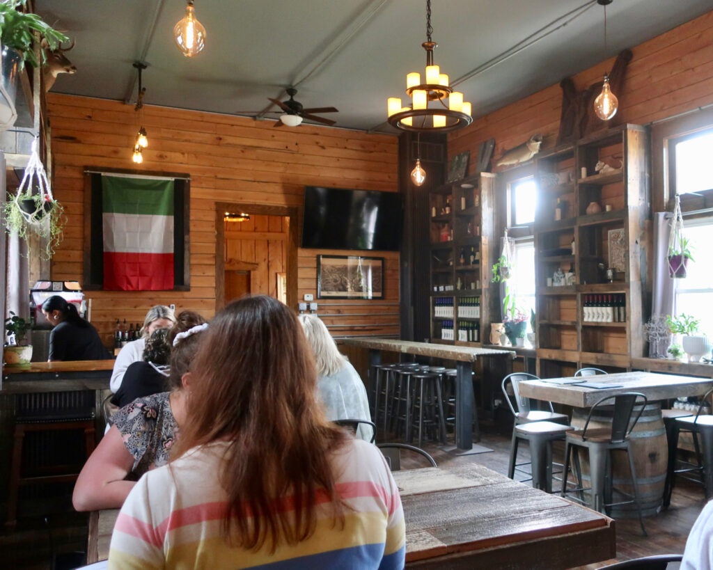 Interior of Venti Sei Winery Wine Bar and Pizzaria New Castle PA