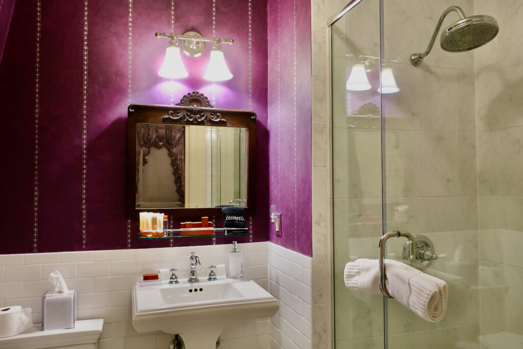 Silas Robbins House guest room bathroom