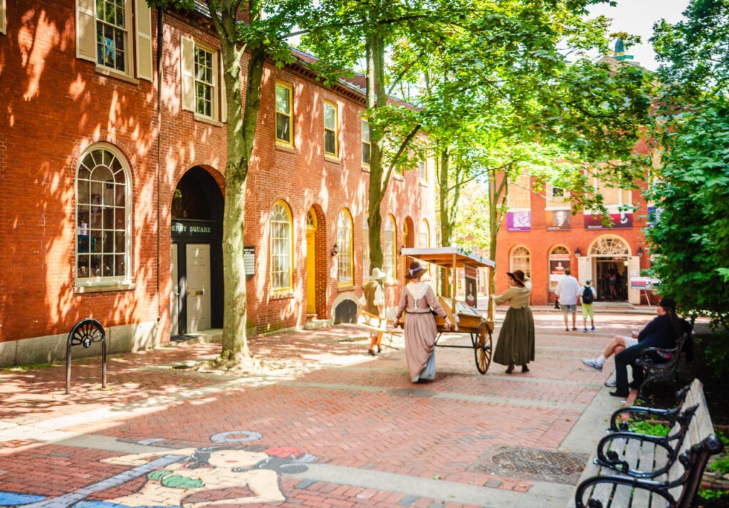 Historical tours are one of the popular things to do in Salem MA