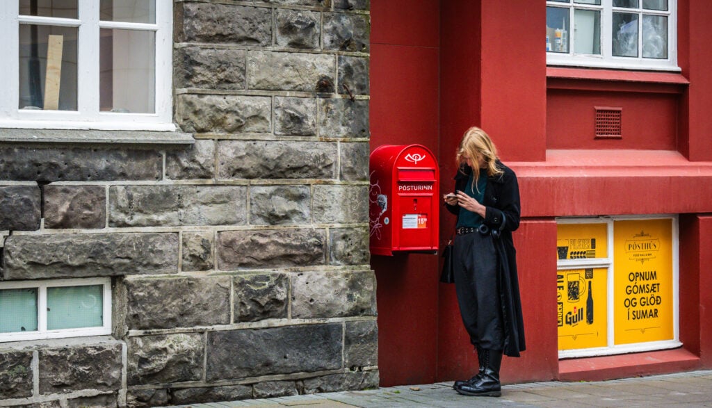 iceland mail box