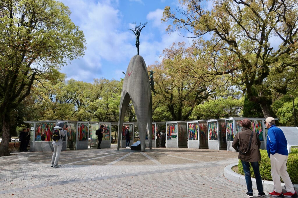 Sadako-Sasaki-Paper-Crane-Girl-Monument-Hiroshima