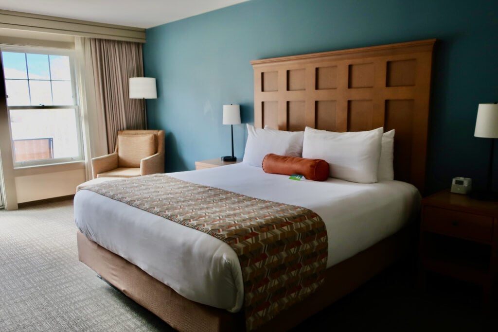 Glen House Hotel guest room