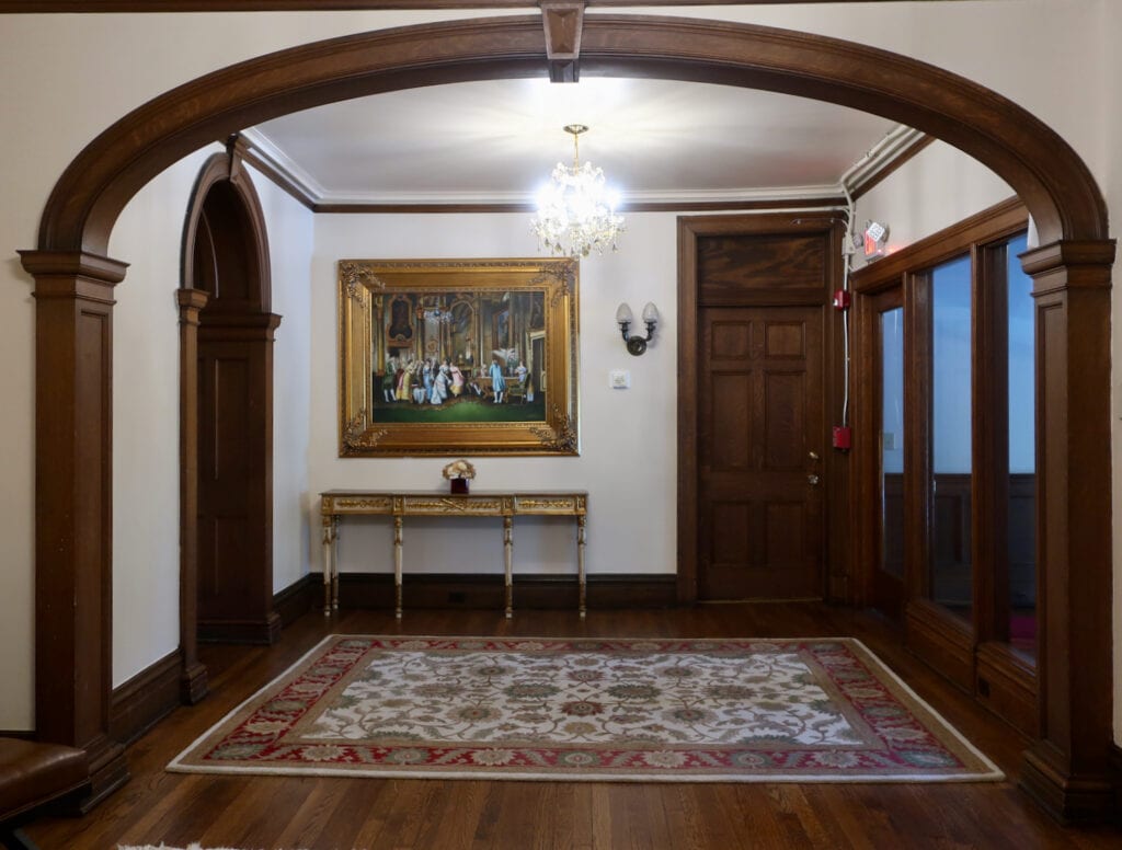 Hallway to suites and lounge at Grandeur Estate 