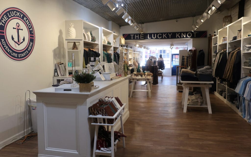 The Lucky Knot, Leesburg