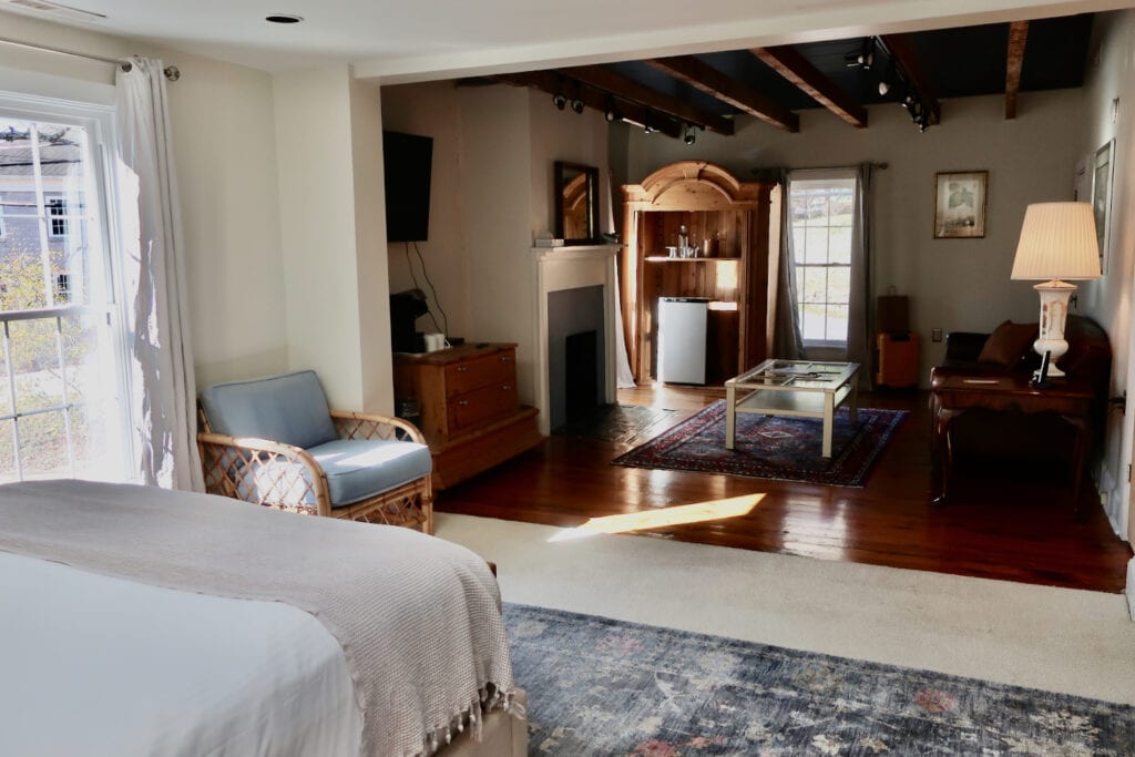 Turley Suite, Inn at Gristmill Square, Warm Springs VA