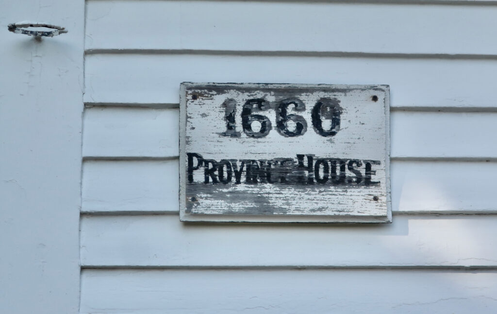 Typical 1600's placard on New Castle NH home  