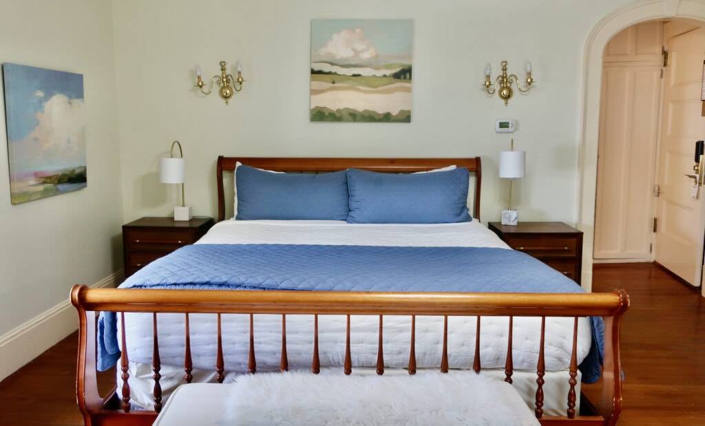 Portia Suite Mahogany spindle sleigh bed at Gateways Inn Lenox MA
