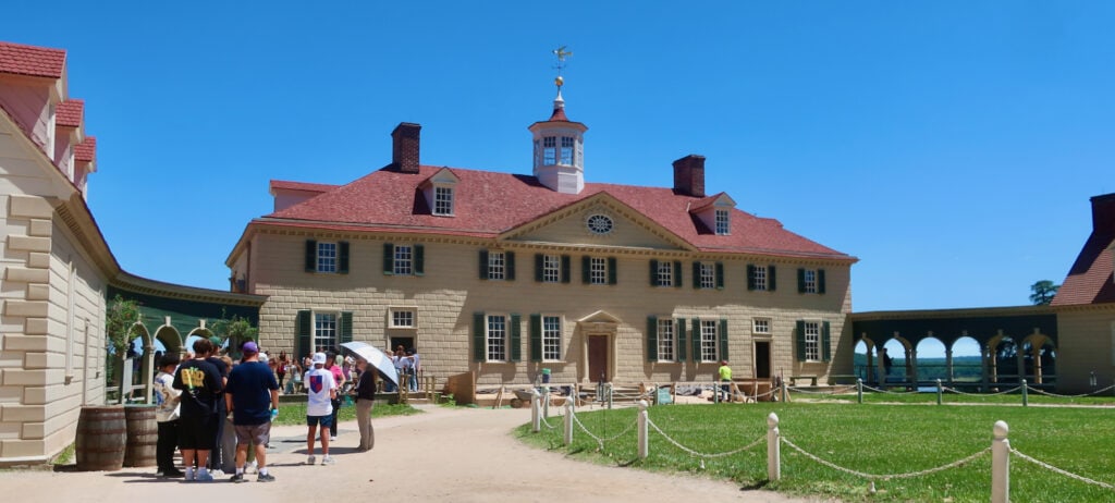 George Washington's Mount Vernon mansion VA